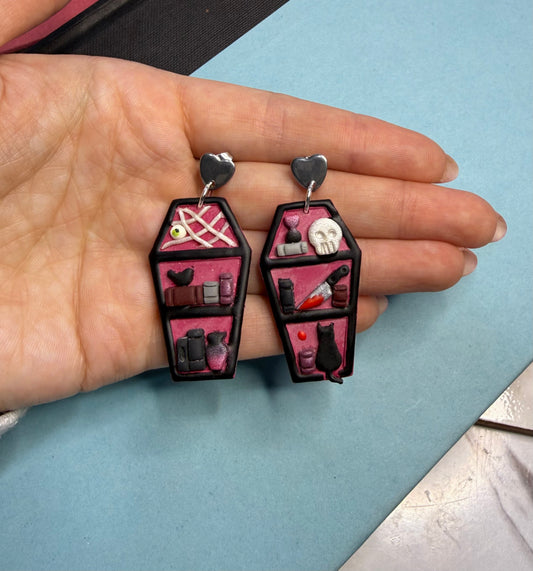 Jan 26 - Bookshelf Dangles