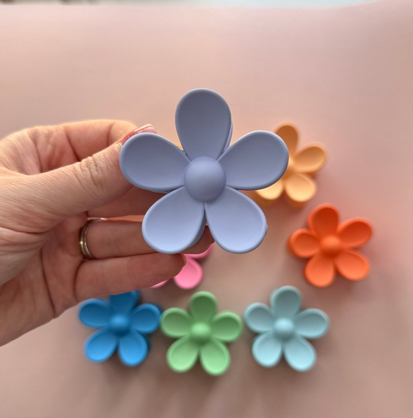 Small Flower Claw Clips