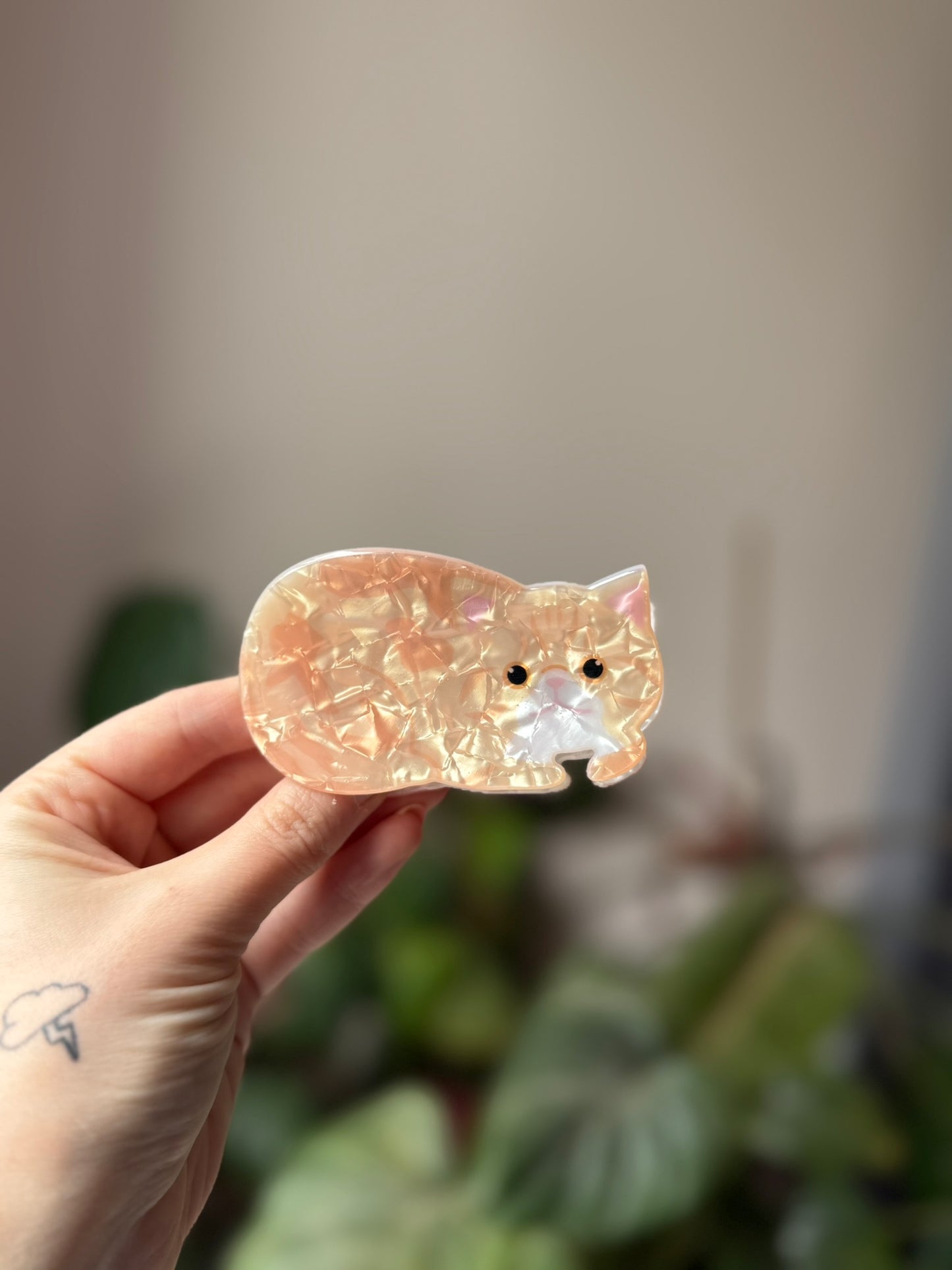 Shimmer Lap Cat Claw Clips