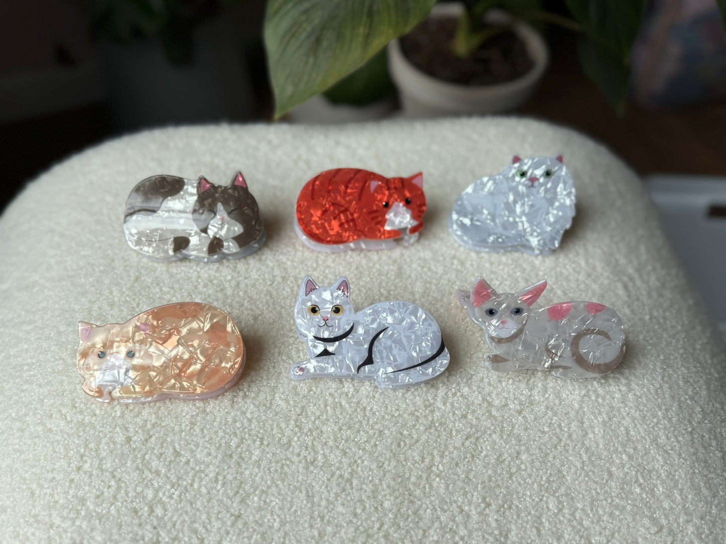 Shimmer Lap Cat Claw Clips