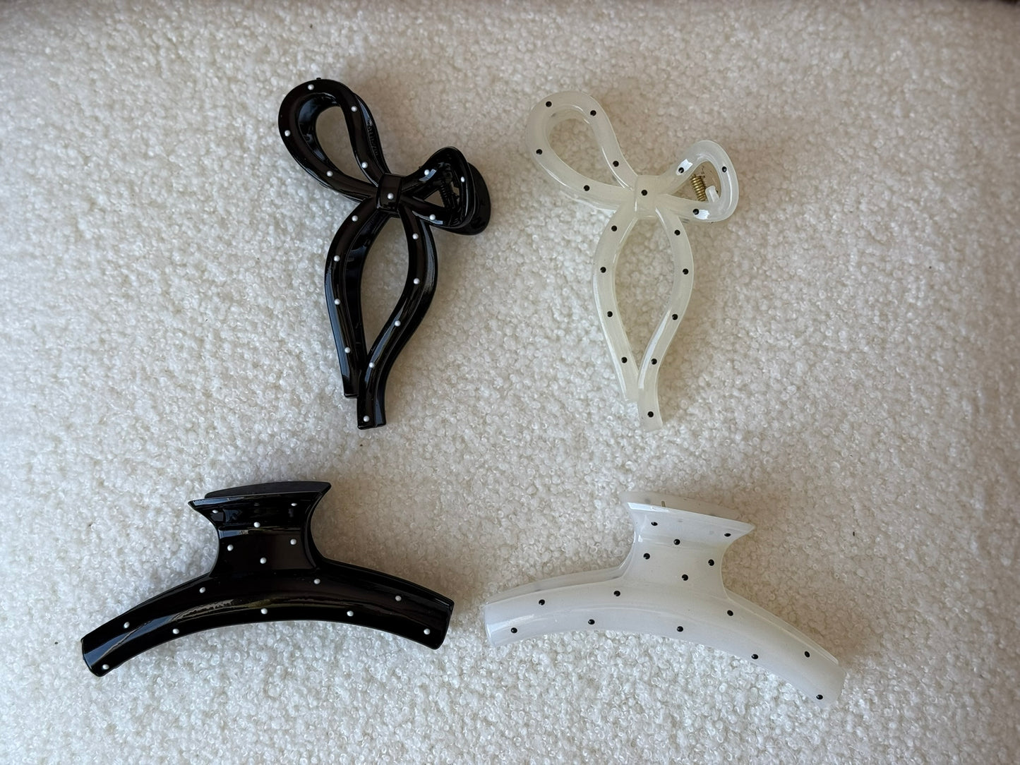 Black and White Clips
